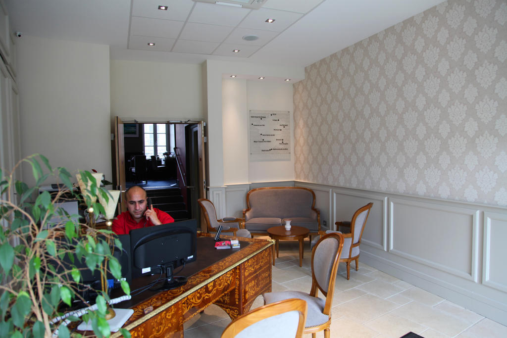 Hotel Vauban Безансон Екстериор снимка