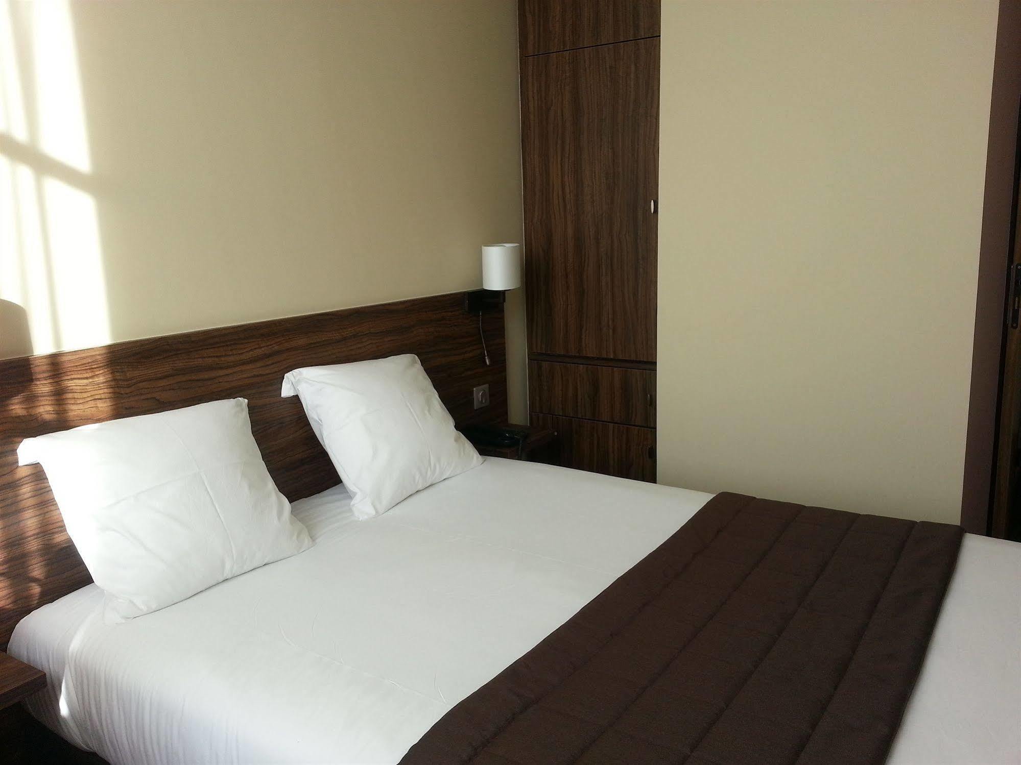 Hotel Vauban Безансон Екстериор снимка