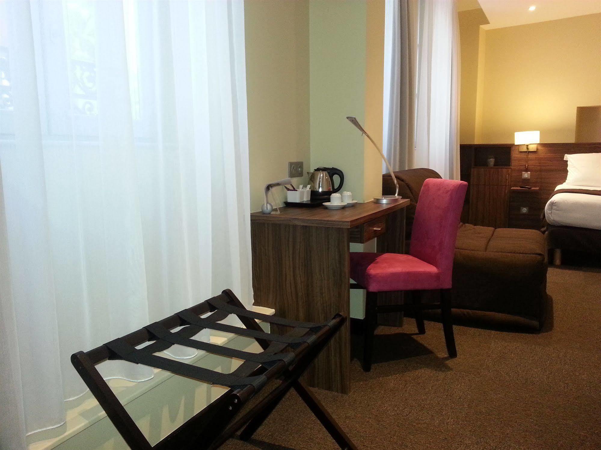 Hotel Vauban Безансон Екстериор снимка